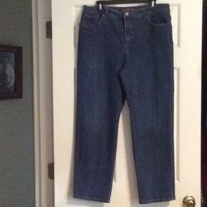 🍁 BUNDLE 2 For $10 - Amanda Jeans - 16